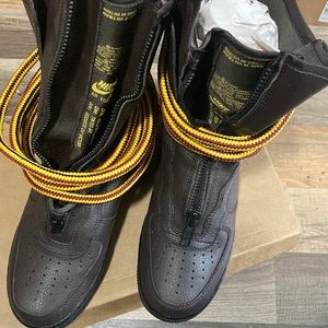SF AF1 men’s 7.5.. brand New.. Rare size.. sneakers r perfect..